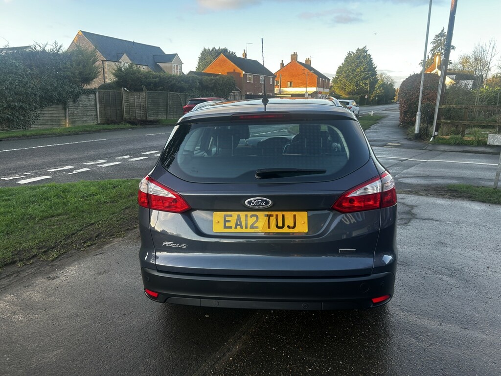 Ford Focus Estate 1.0 T Ecoboost Zetec 2012 EA12TUJ Grey #4