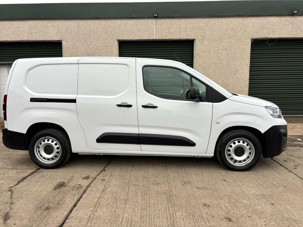 Fiat Doblo Panel Van 1.5 Bluehdi 1000Kg Maxi Lwb Euro 6 Ss White #4