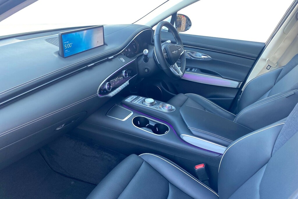Genesis GV70 360Kw Sport 77Kwh Awd White #3