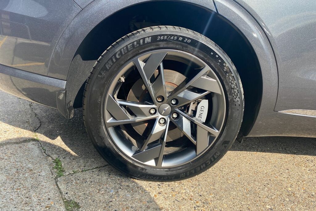 Genesis GV70 360Kw Sport 77Kwh Awd OV23FMO Grey #4