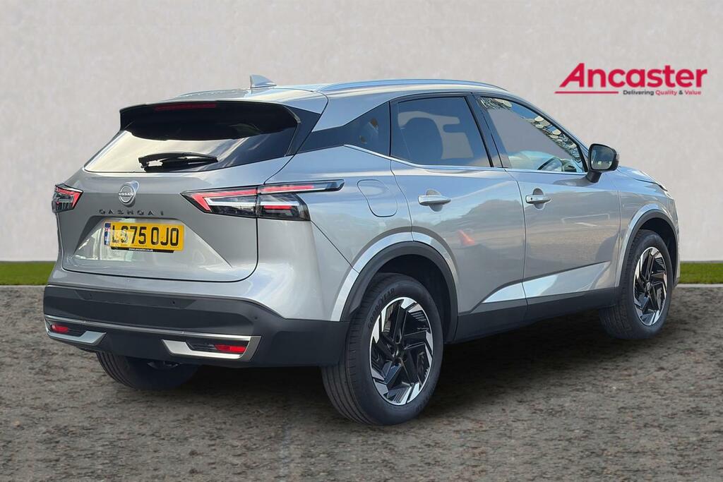 Nissan Qashqai 1.3 Dig-t Mh N-connecta LS75OJO Silver #3