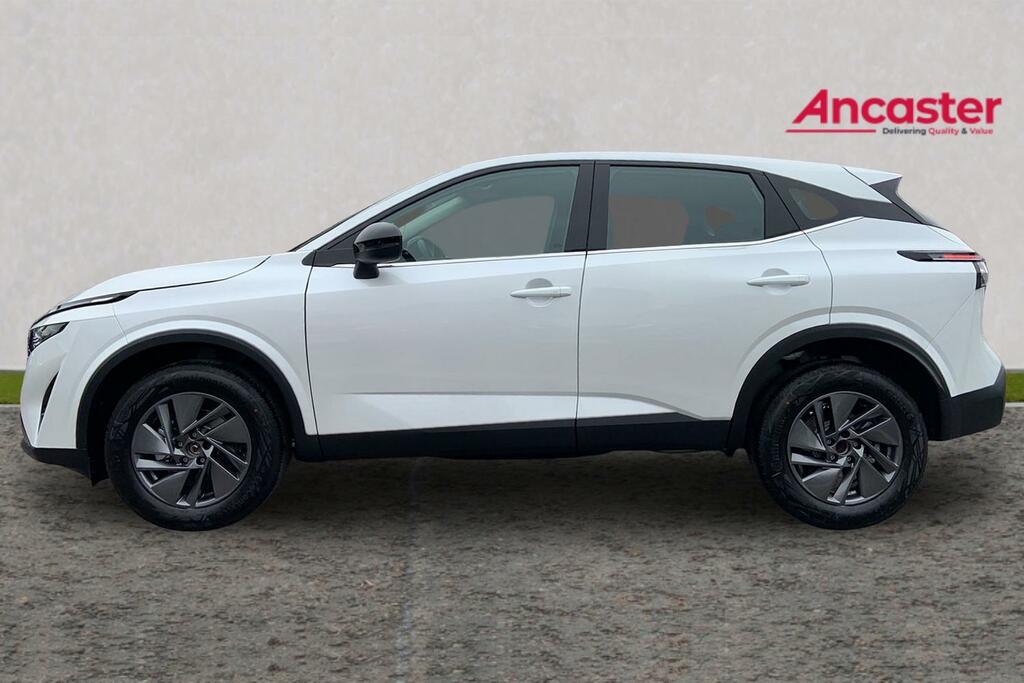 Nissan Qashqai 1.3 Dig-t Mh 158 Acenta Premium Xtronic White #6