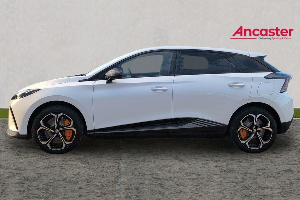 MG MG4 320Kw Ev Xpower 64Kwh LF75SNW White #6