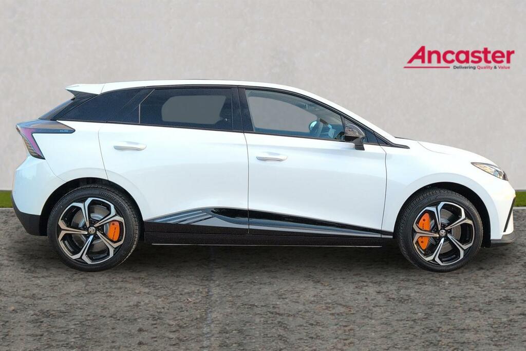 MG MG4 320Kw Ev Xpower 64Kwh LF75SNW White #2