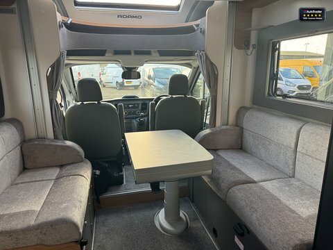 Ford  Caravan CU23AUM Silver #5