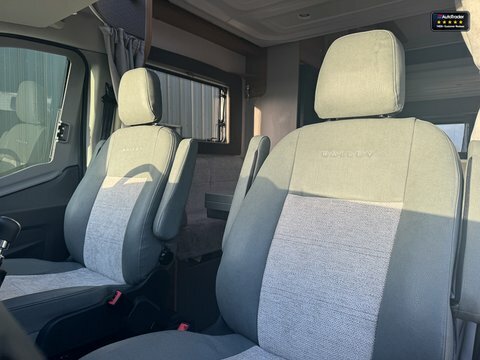 Ford  Caravan CU23AUM Silver #4