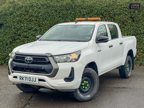 Toyota HILUX Active 2.4 White