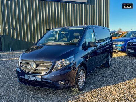 Mercedes-Benz Vito Crew Cab Blue