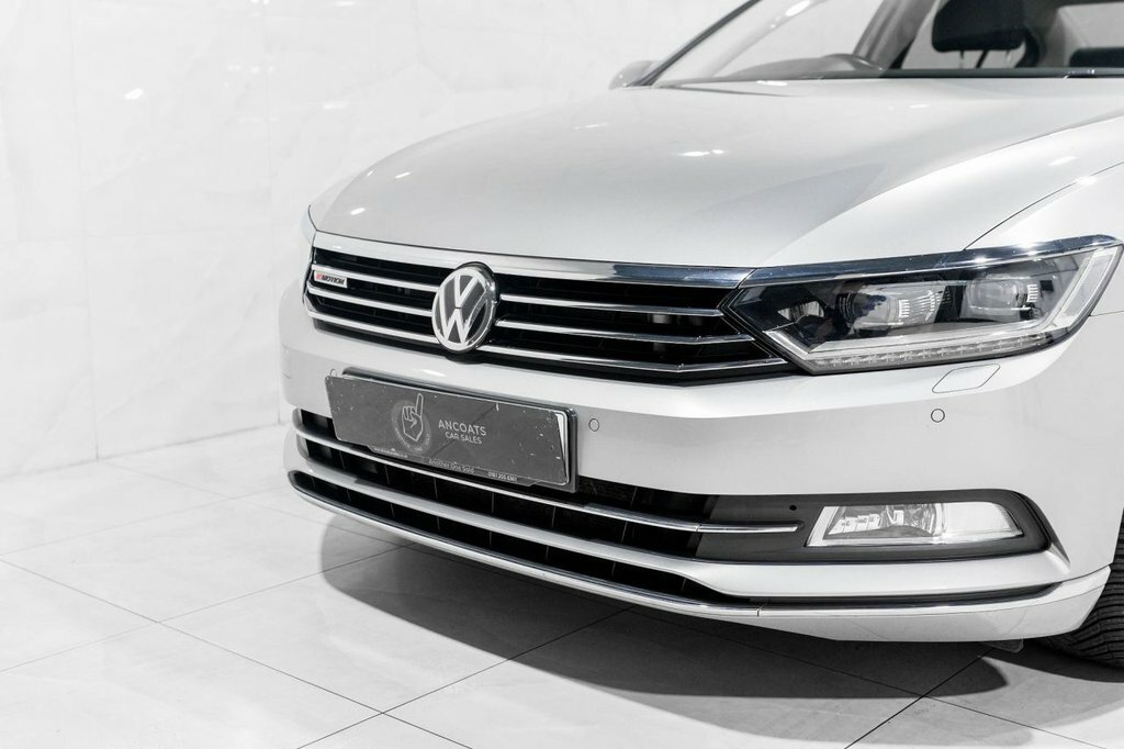 Volkswagen Passat 2L Gt KY66DKD Silver #4