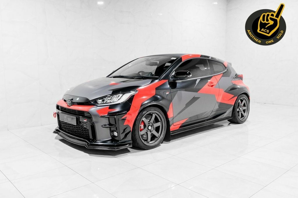 Toyota Yaris 1.6L Gr Circuit Black #2