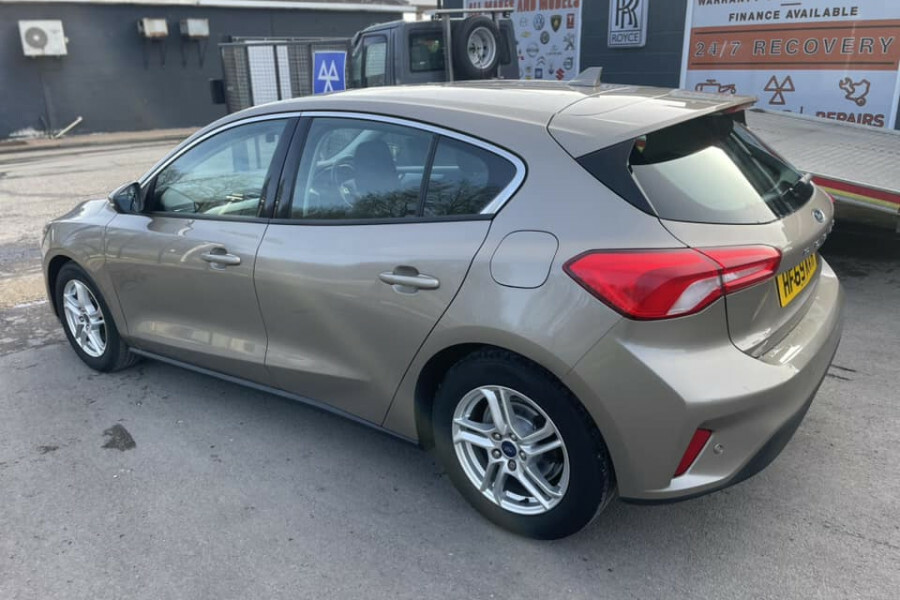 Ford Focus Hatchback HF69KYH Silver #5