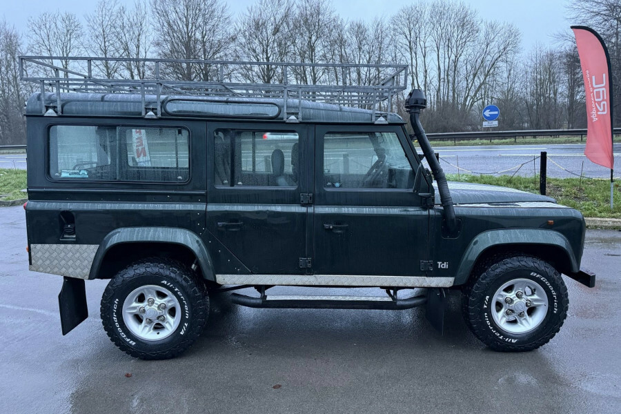 Land Rover Defender 110 110 2.5 Tdi County Mwb White #5