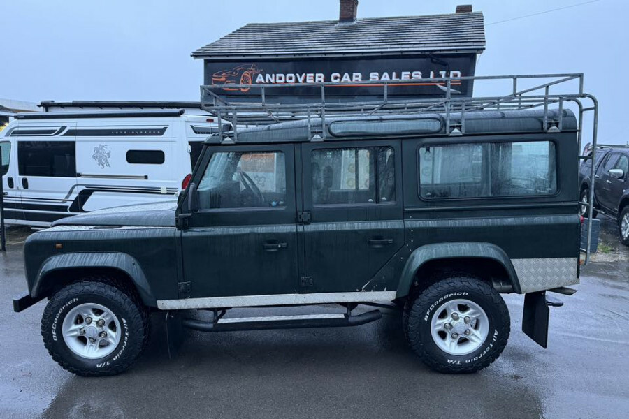 Land Rover Defender 110 110 2.5 Tdi County Mwb White #2
