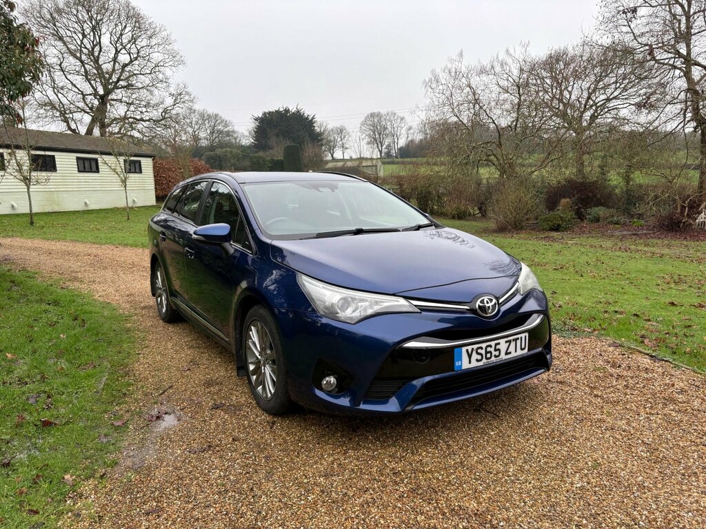 Toyota Avensis 2.0 D-4d Business Edition Touring Sports Euro 6 S Blue #4