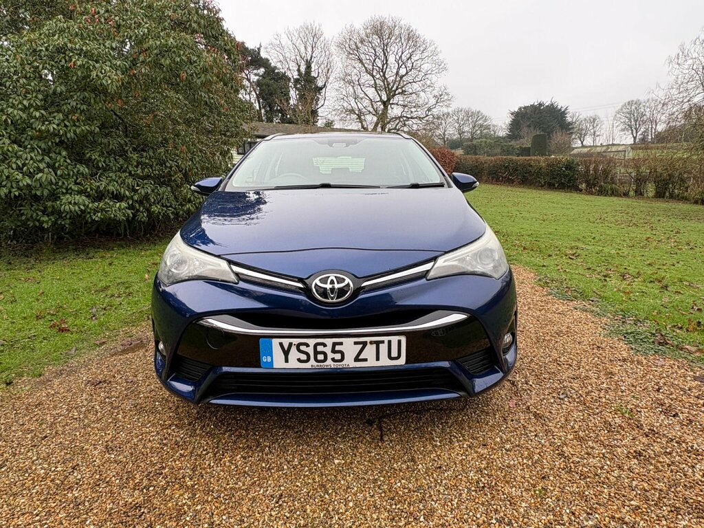 Toyota Avensis 2.0 D-4d Business Edition Touring Sports Euro 6 S Blue #2