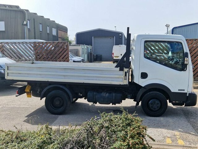 Nissan NT400 Dci 35.14Dropside 136 White #5