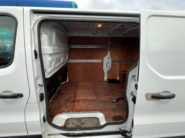 Nissan NV300 Dci 30 Acenta Panel White #5