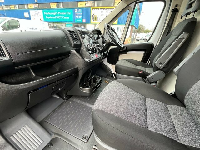 Fiat Ducato Multijetii 35 Panel Van WX19UWY White #4