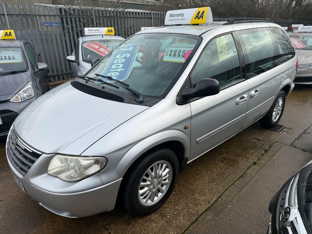 Chrysler Voyager Grand LX Black #1