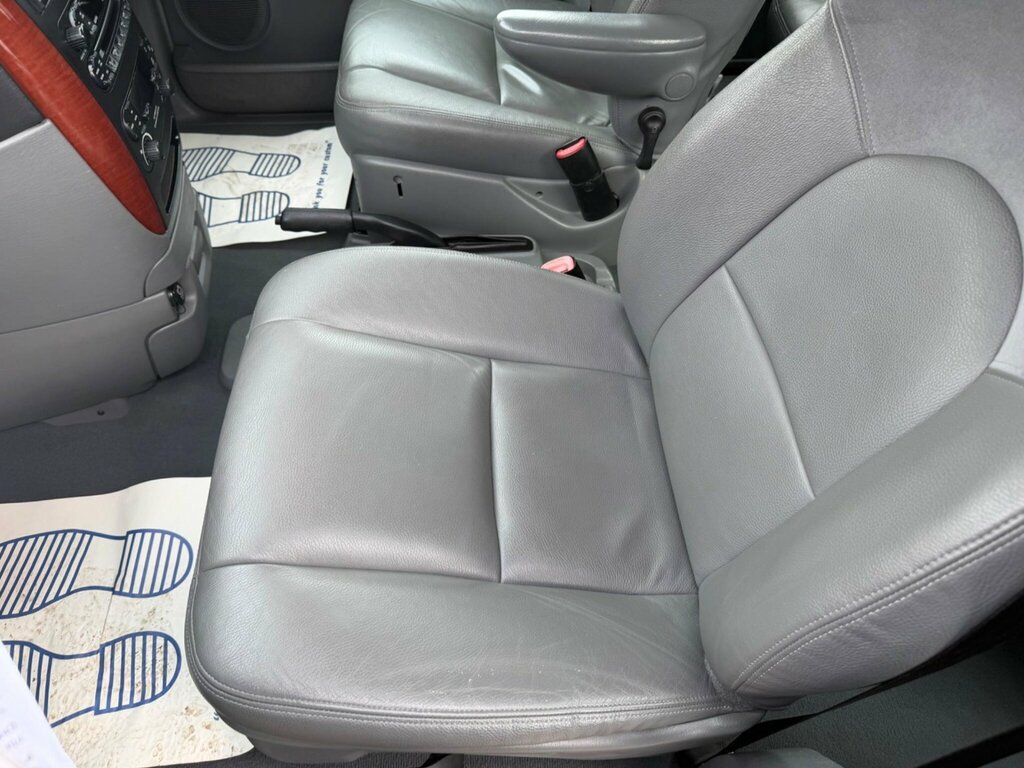Chrysler Voyager Grand LX Black #13