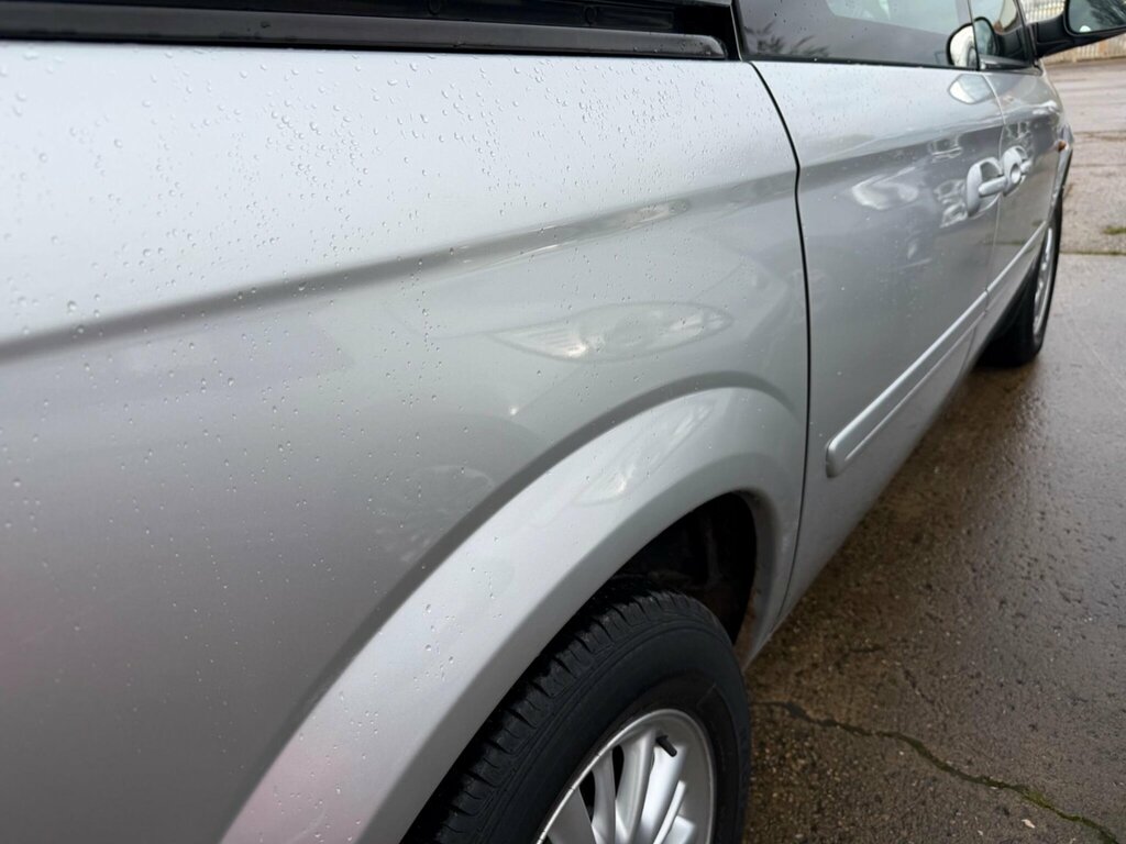 Chrysler Voyager Grand LX Black #26