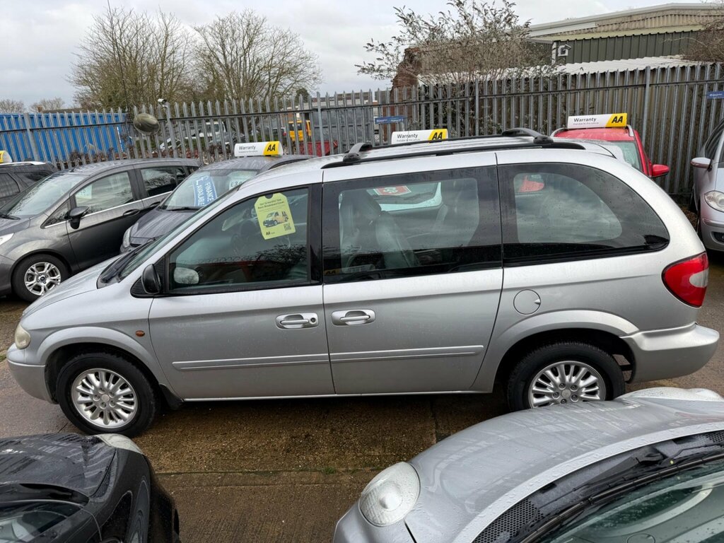 Chrysler Voyager Grand LX Black #5