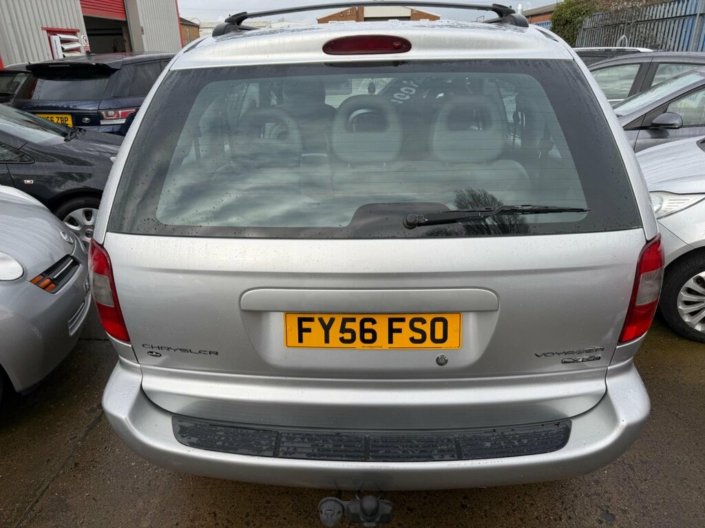 Chrysler Voyager Grand LX Black #6