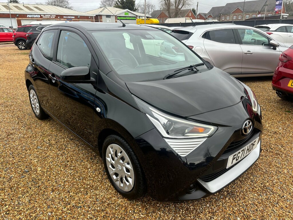 Toyota Aygo 1.0 Vvt-i X-play Hatchback Euro Black