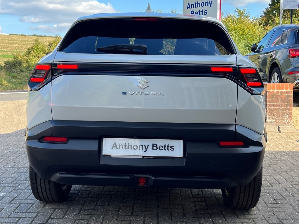 Suzuki Vitara 128Kw Motion 61Kwh LK75VUH White #5