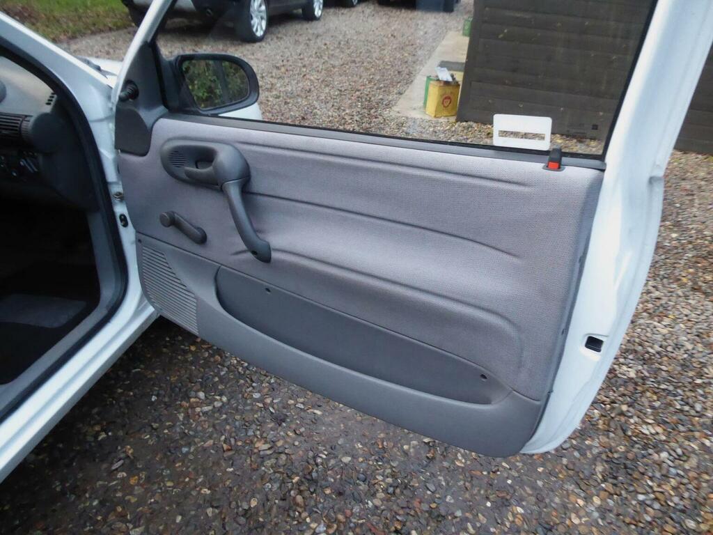 Vauxhall Corsa Hatchback #13
