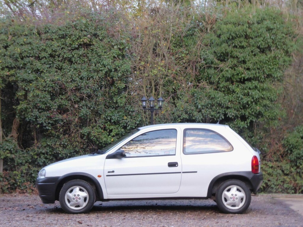 Vauxhall Corsa Hatchback #28