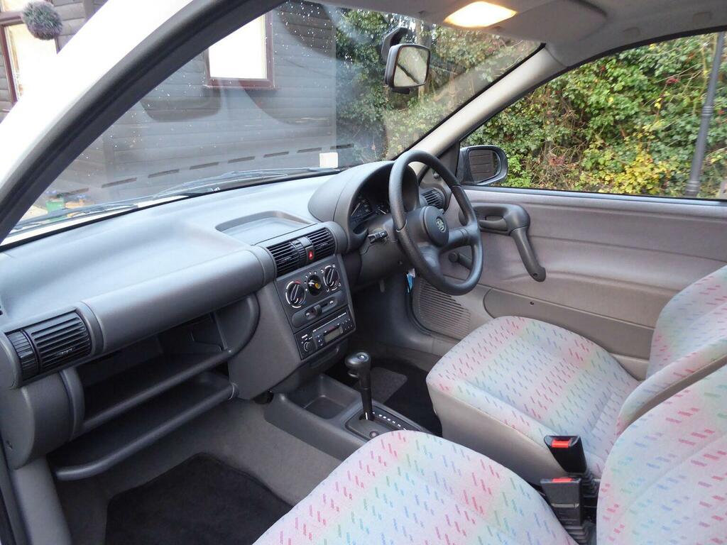 Vauxhall Corsa Hatchback #9