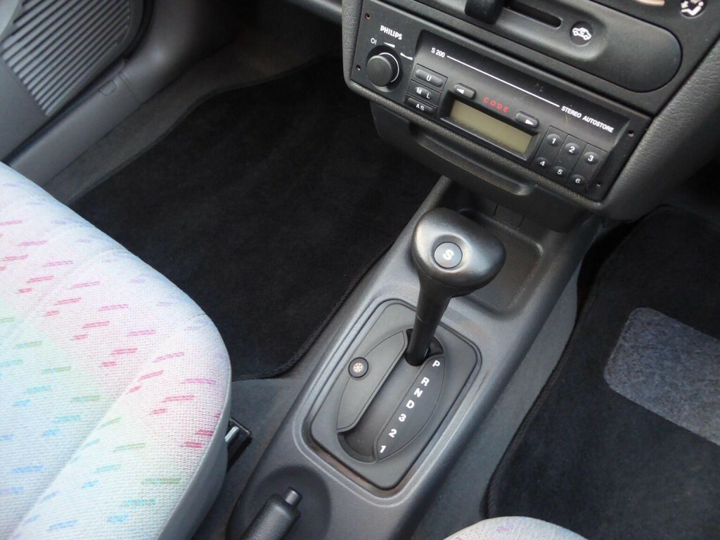 Vauxhall Corsa Hatchback #29