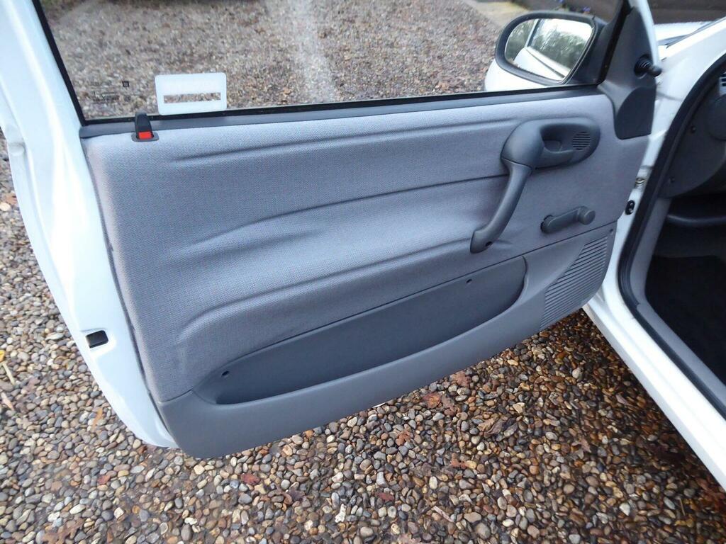 Vauxhall Corsa Hatchback #14