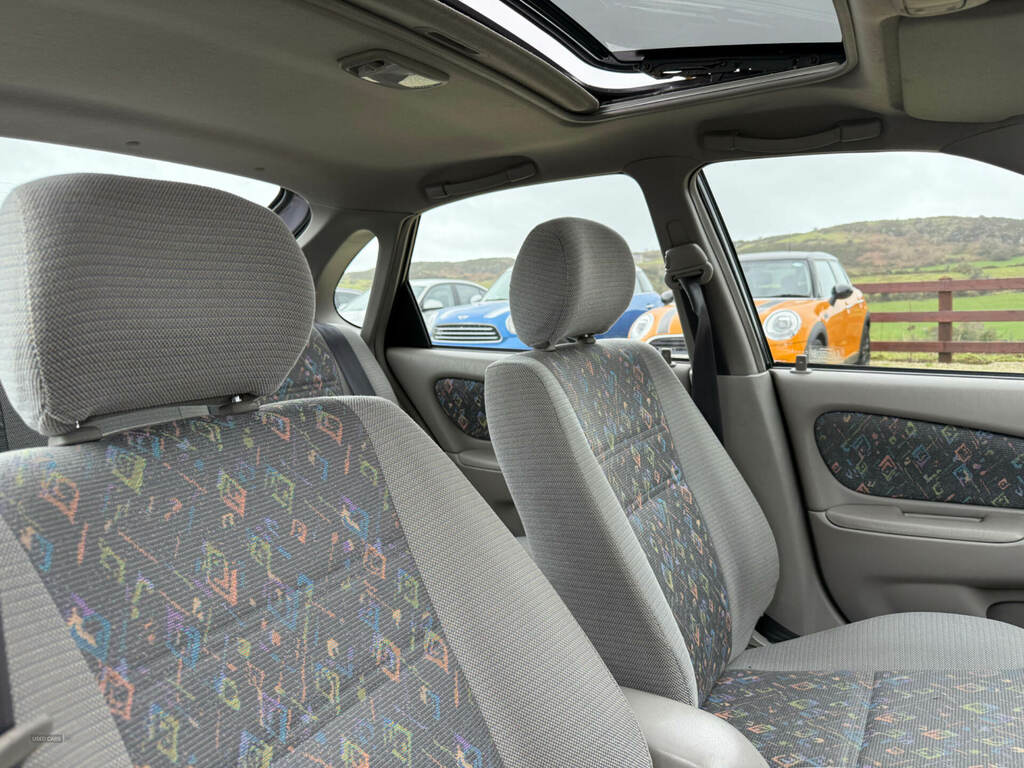 Toyota Corolla 1.6 Gls Silver #9