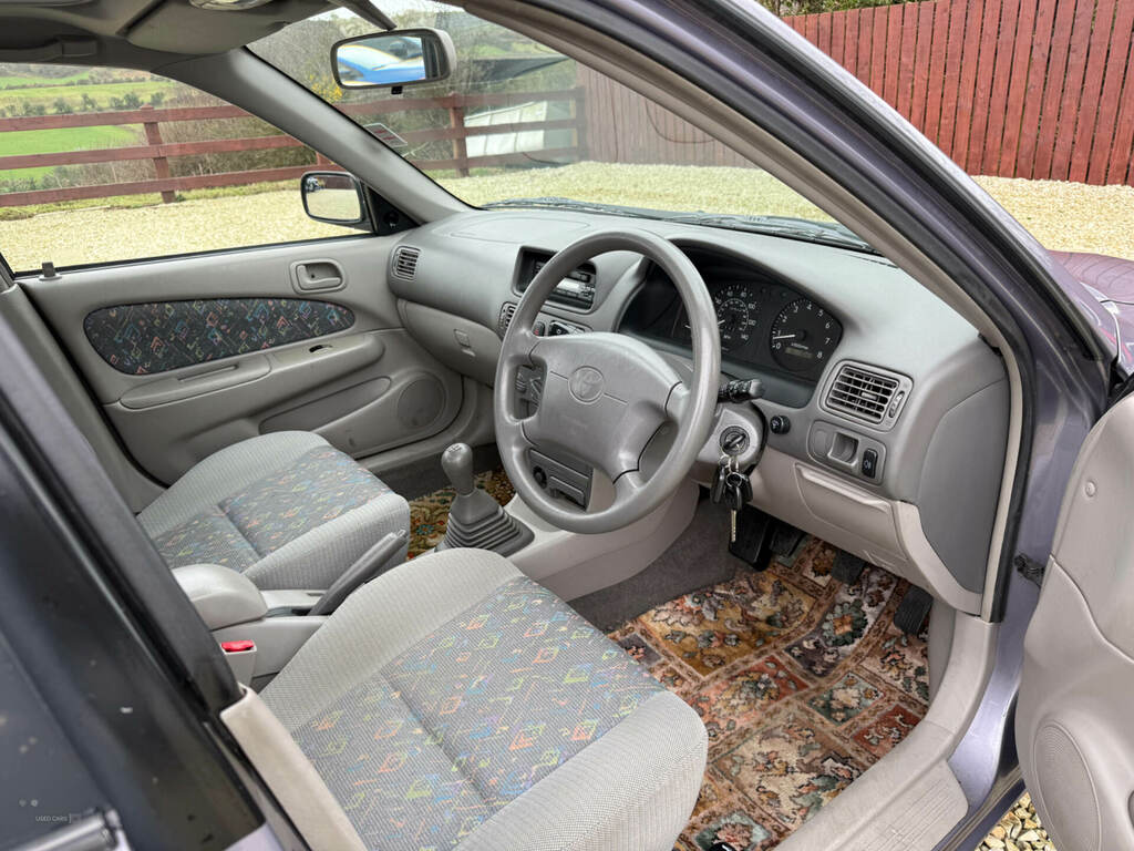 Toyota Corolla 1.6 Gls Silver #7