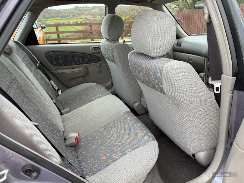 Toyota Corolla 1.6 Gls Silver #10