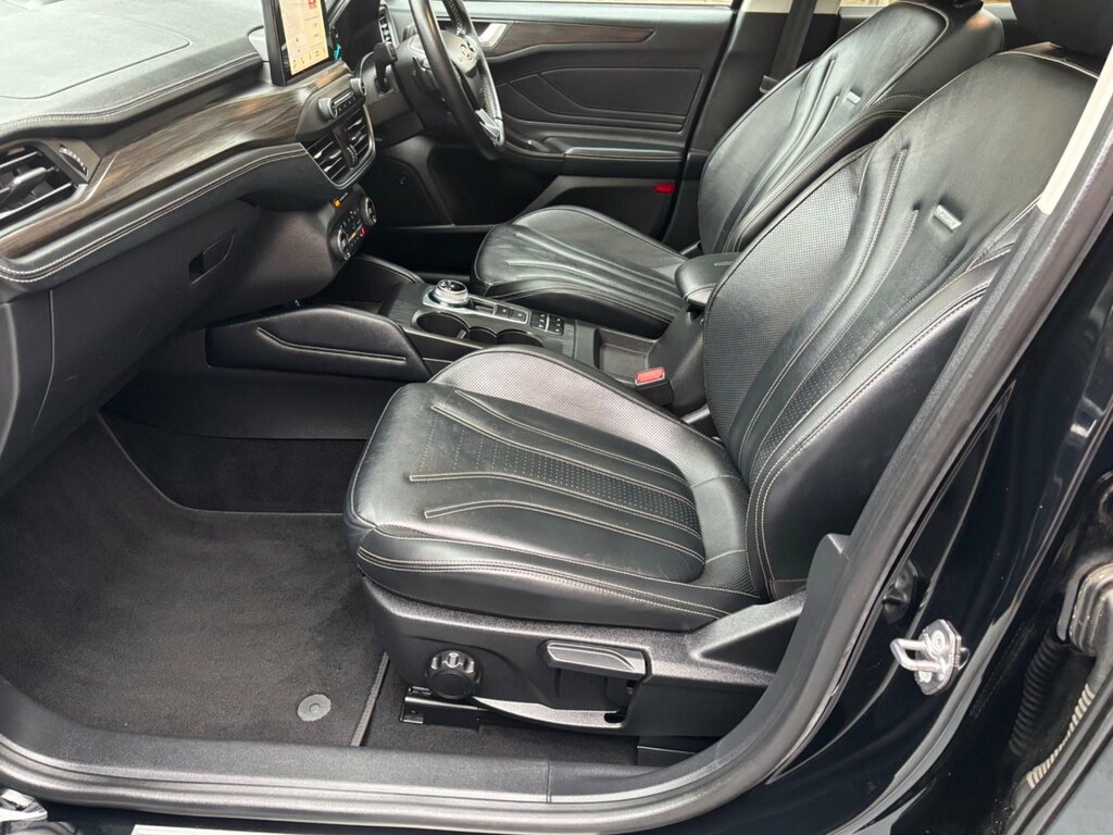 Ford Focus 1.5 Ecoblue Vignale Euro 6 Ss EG19GRF Black #3