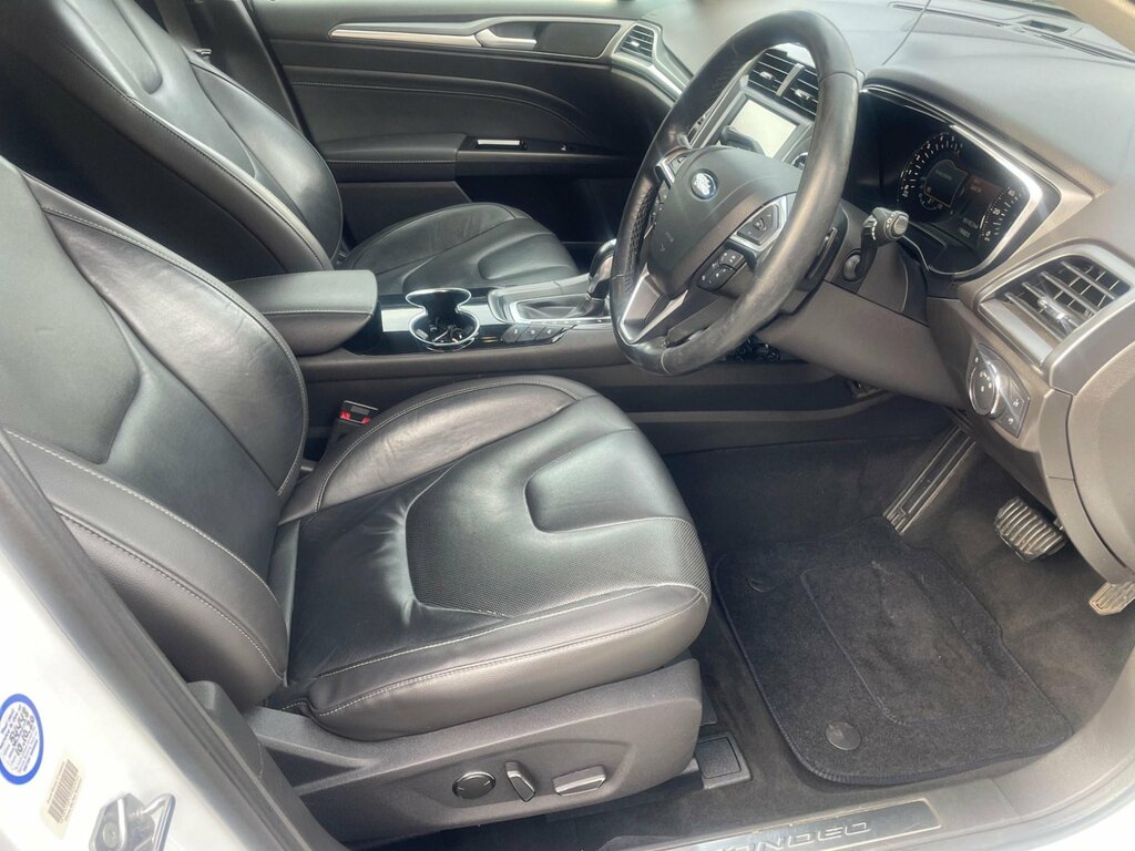 Ford Mondeo 2.0 Tdci Titanium Powershift Euro 6 Ss White #2