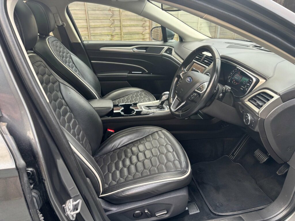 Ford Mondeo 2.0 Tdci Vignale Powershift Euro 6 Ss Grey #2