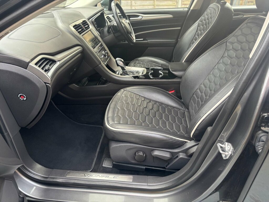 Ford Mondeo 2.0 Tdci Vignale Powershift Euro 6 Ss Grey #3