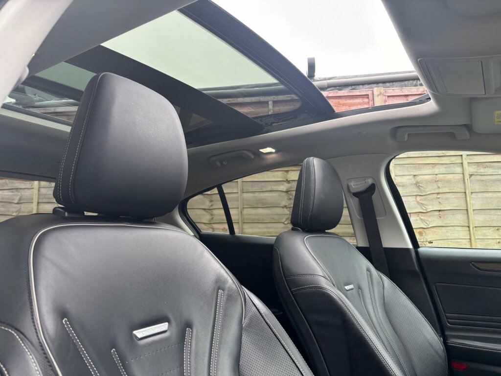 Ford Focus 2.0 Ecoblue Vignale Euro 6 Ss EG19HCU Black #6