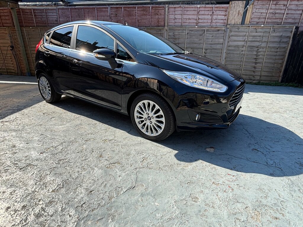 Ford Fiesta 1.0 Ecoboost 125 Titanium Black