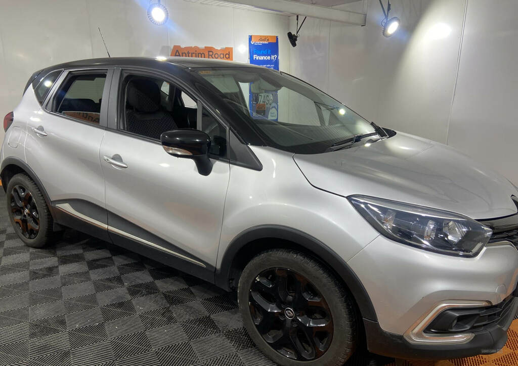 Renault Captur 1.5 Dci 90 Dynamique SD67GBF Black #3