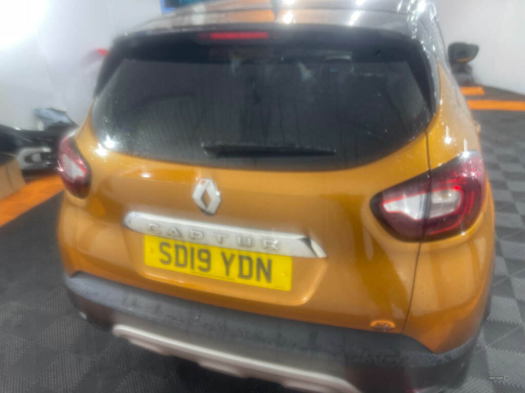 Renault Captur 1.5 Dci 90 Gt SD19YDN Black #4