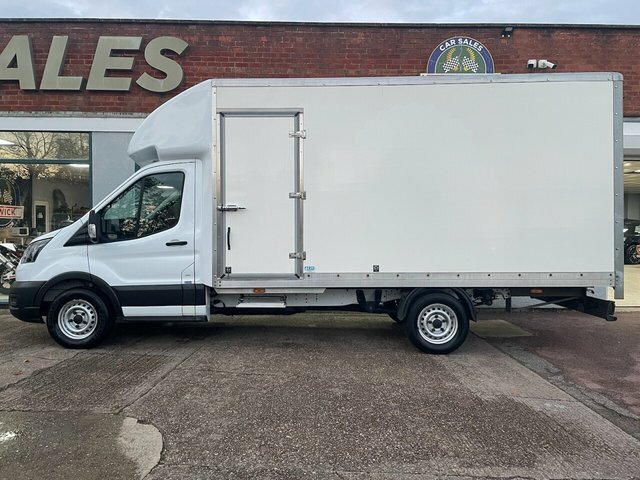 Ford Transit Custom 2.0 350 Ecoblue Mhev Leader Chassis Cab Luton YR72FNC White #4