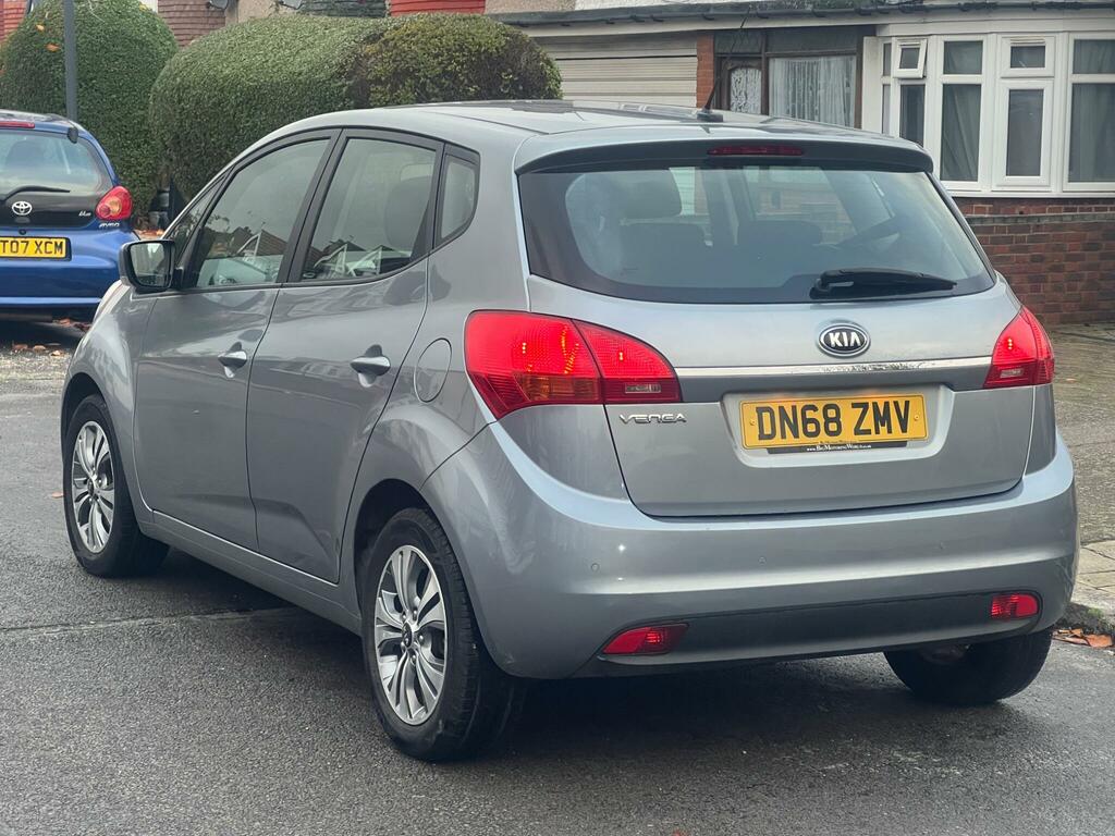 Kia Venga 1.6 2 Euro 6 DN68ZMV Silver #6