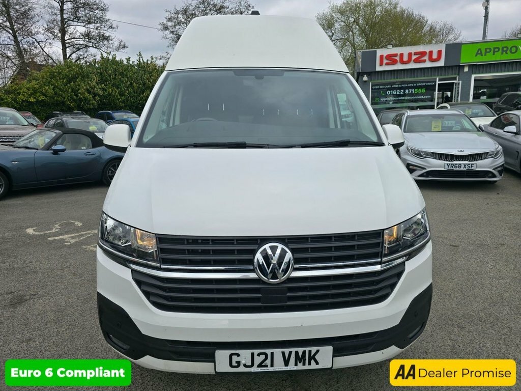 Volkswagen Transporter 2L Highline GJ21VMK White #4