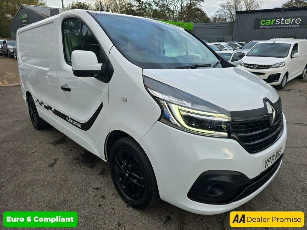 Renault Trafic 2L Black Edition YP71BKE White #2