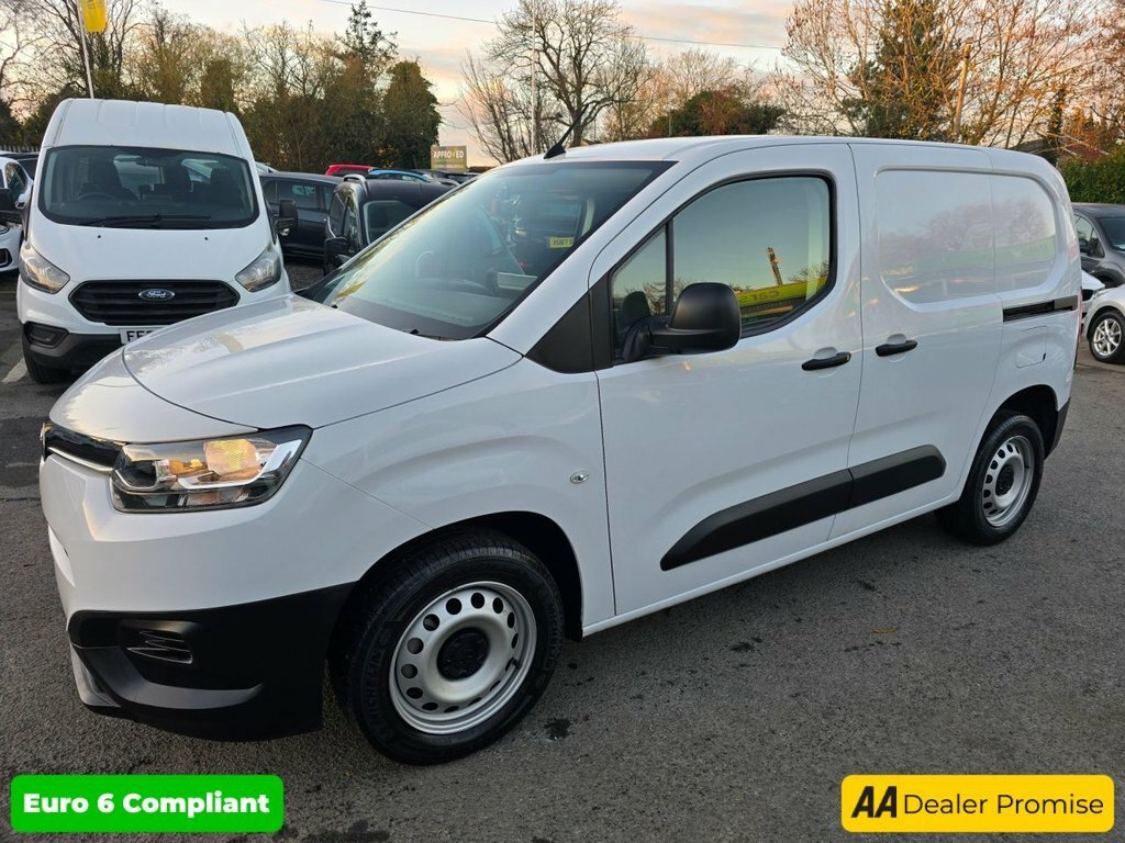 Toyota Proace City 1.5L Active White #6
